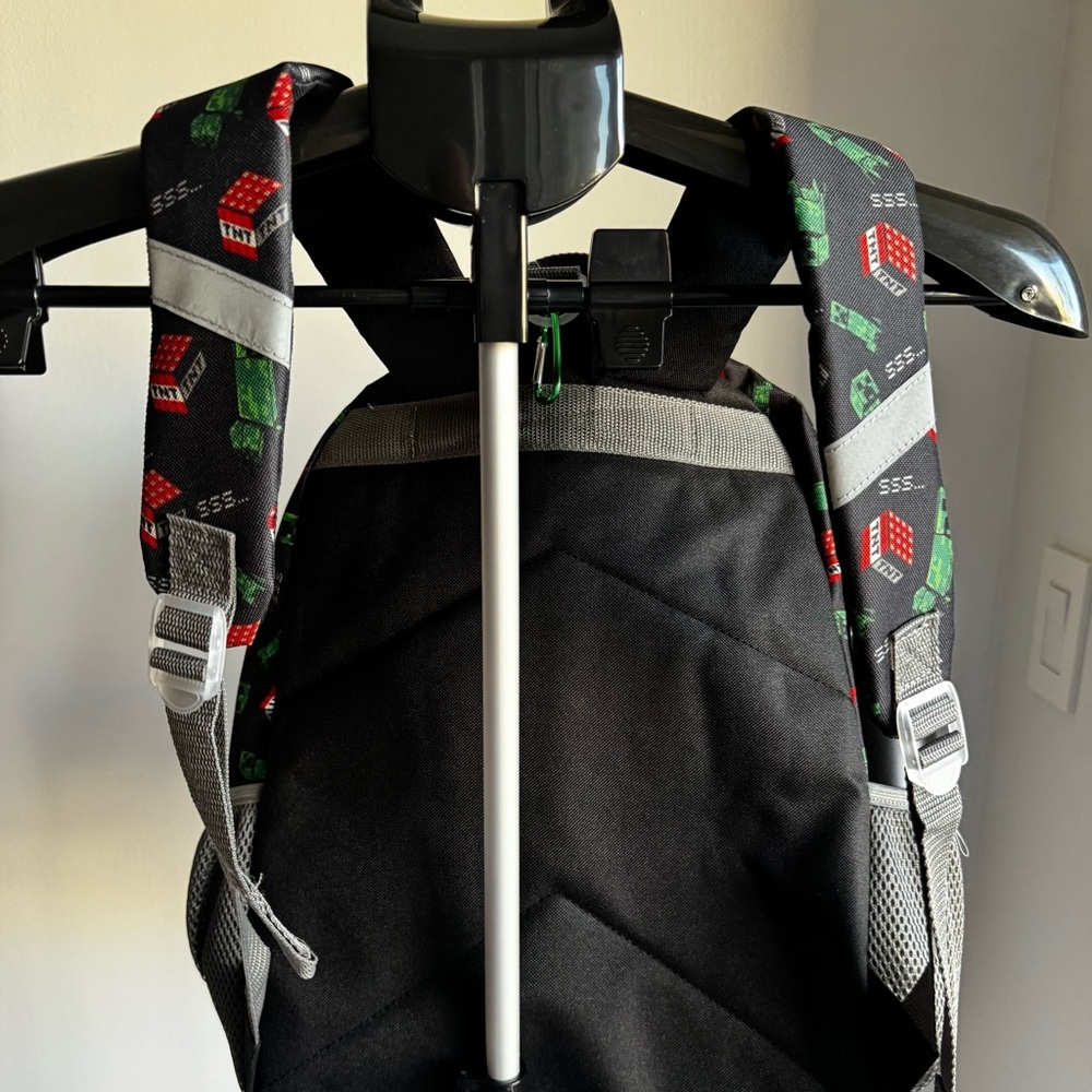 Minecraft Creeper Backpack - 2pcs w/attachable lunchbox. NWT - Picture 2 of 6